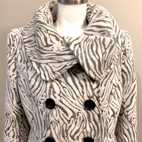 Sabine Zebra Trench Coat L - Picture 11 of 11